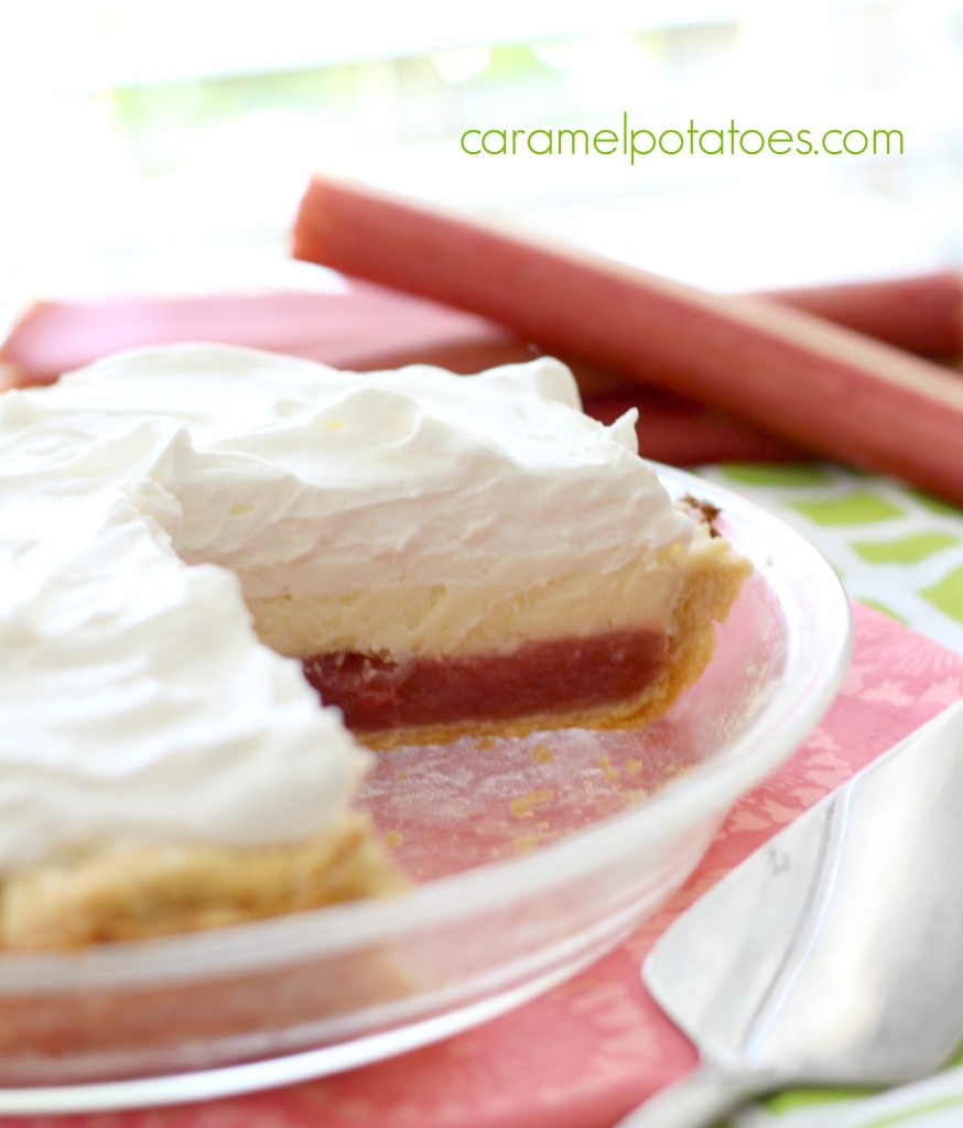 Rhubarb Cheesecake Pie 